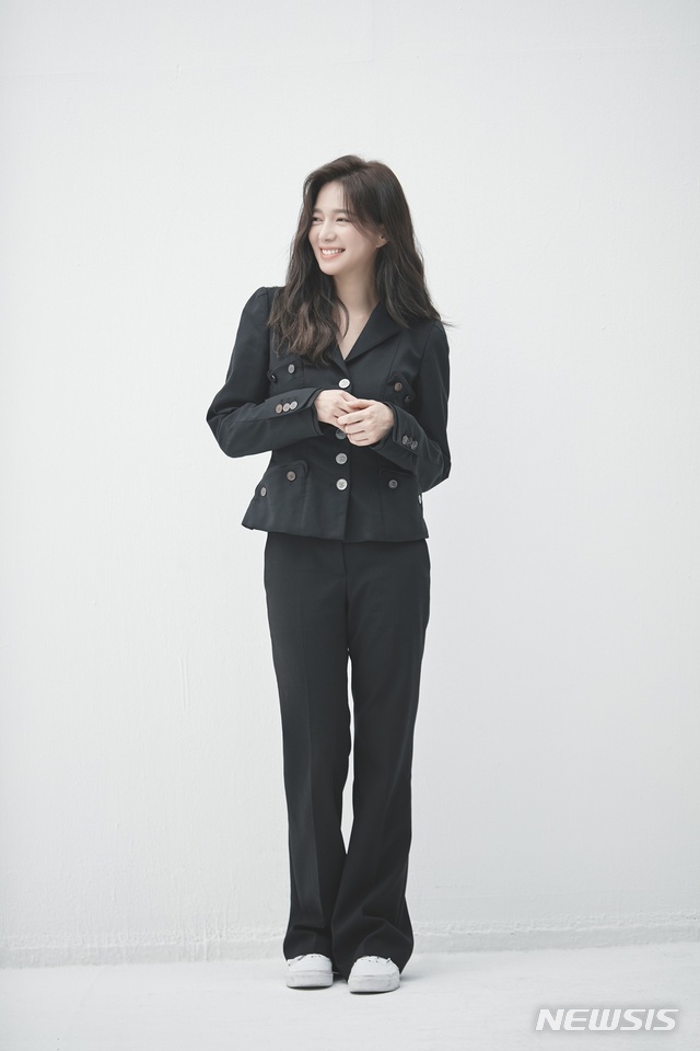 [서울=뉴시스] 탤런트 이엘리야 (사진=킹콩 바이 스타쉽 제공) 2019.12.11.photo@newsis.com