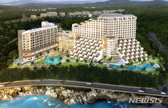 [영덕=뉴시스] 강진구 기자 = 경상북도와 영덕군은 13일 오전 영덕군청에서 ㈜현진건설과 총1270억 원 규모의 ‘삼사해상공원 내 호텔앤리조트 건립’을 위한 투자유치양해각서(MOU)를 체결했다고 밝혔다.사진은 호텔앤리조트 조감도.(사진=영덕군 제공) 2019.12.13.  photo@newsis.com