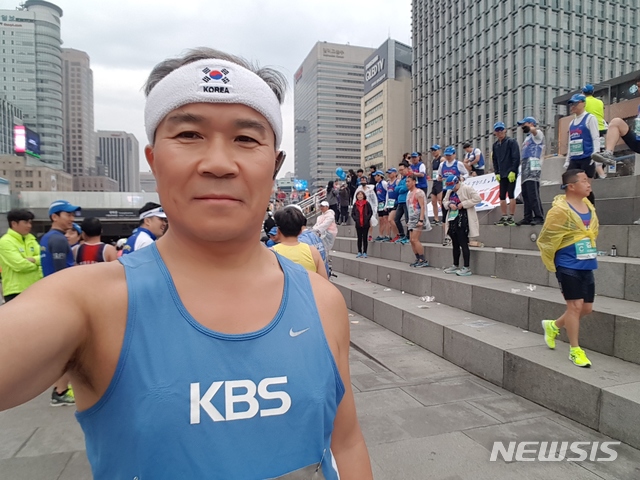 &nbsp; 마라톤 완주의 신경섭.