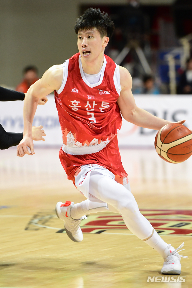 [서울=뉴시스] 프로농구 안양 KGC인삼공사 박형철. (사진 = KBL 제공)