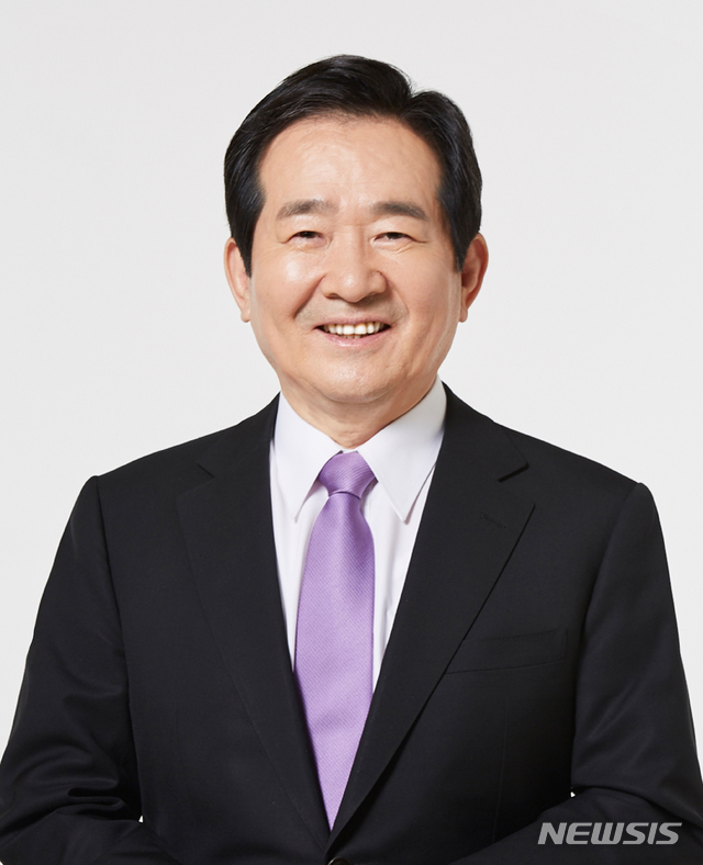 [서울=뉴시스]문재인 대통령은 17일 신임 국무총리에 정세균 더불어민주당 의원을 내정했다. (사진=청와대 제공) 2019.12.17.&nbsp; photo@newsis.com 