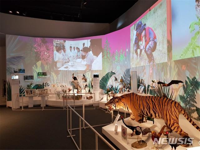  [부산=뉴시스] 허상천 기자 = 부산시는 지난달 열린 누리마루APE하우스에서 열린 제1차 한·메콩 정상회의장과 함께 한·메콩 생물다양성 협력 성과 특별전을 시민들에게 개방한다고 19일 밝혔다.2019.12.19. (사진 = 부산시 제공) photo@newsis.com