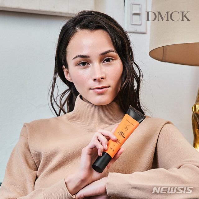 [서울=뉴시스]DMCK 보디 트리트먼트 '우먼 밸런스 PPC 크림' 