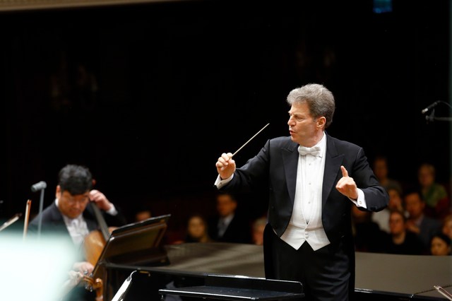 [서울=뉴시스] 요엘 레비 음악감독. (사진= KBS교향악단 제공) 2019.12.20 realpaper7@newsis.com 