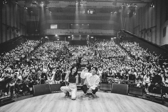 [서울=뉴시스] '유희열의 스케치북' 레이브릭스. (사진= 레이브릭스 페이스북 캡처) 2019.12.23. realpaper7@newsis.com 