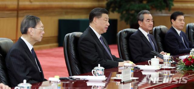 [베이징(중국)=뉴시스]박영태 기자 = 시진핑 중국 국가주석이 23일 중국 베이징 인민대회당에서 열린 문재인 대통령과의 정상회담에 참석해 발언하고 있다. 2019.12.23.&nbsp; since1999@newsis.com