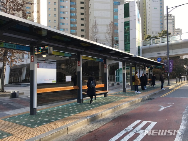  판교역 멀티 환승거점 정류장.