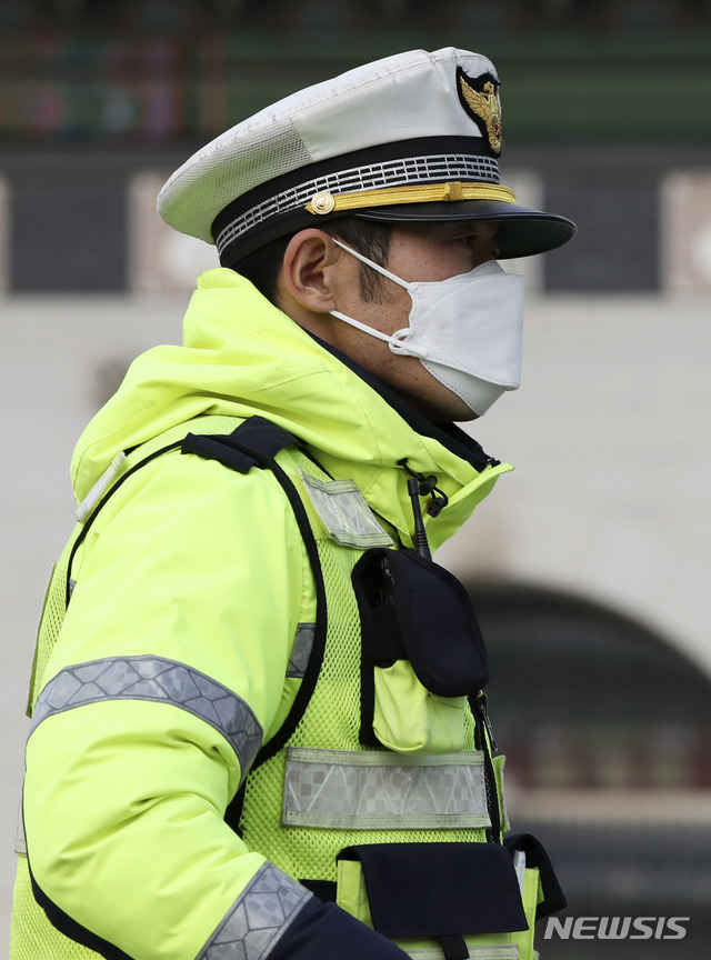 "마스크 챙기세요"…전국 대부분 미세먼지 농도 '나쁨'