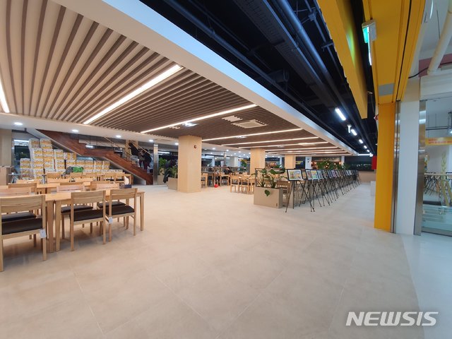 [삼척=뉴시스]김태식 기자 = 강원 삼척중앙시장 청년몰 '청춘海'.(사진=삼척시청 제공).2019.12.26. photo＠newsis.com