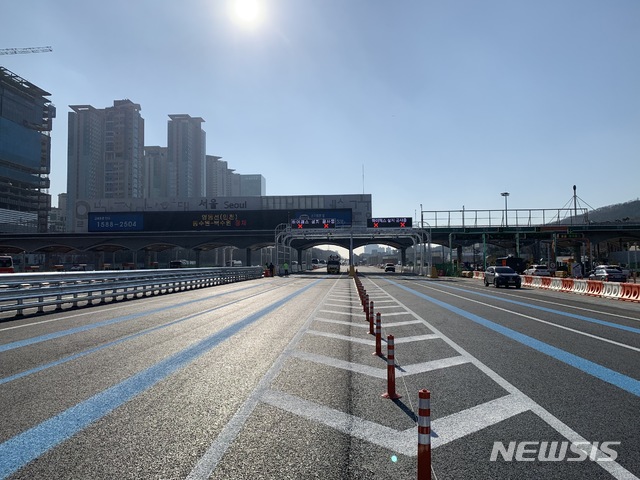[서울=뉴시스] 서울톨게이트 다차로 하이패스. 2019.12.26. (사진=한국도로공사 제공)