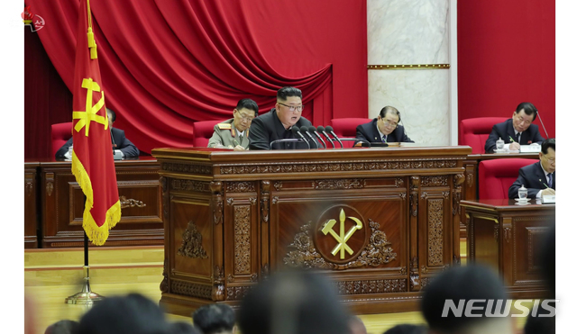 [서울=뉴시스]북한 조선중앙TV는 28일 열린 조선로동당 중앙위원회 제7기 제5차 전원회의를 29일 보도했다. (사진=조선중앙TV 캡처) 2019.12.29.&nbsp; photo@newsis.com 