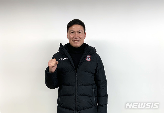 김태수 코치 (사진=상주상무프로축구단 제공)