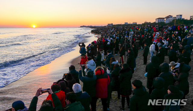 양양 낙산해변 관광객. (사진=양양군청 제공)