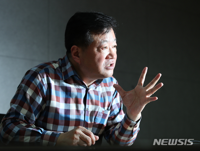 [서울=뉴시스]조수정 기자 = 뉴시스 '녹유 오늘의 운세'를 맡고 있는 녹유 김효성이 뉴시스와 인터뷰 하고 있다. 2020.01.06. chocrystal@newsis.com