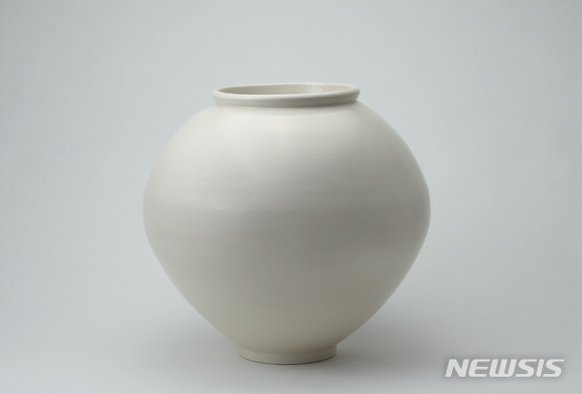  청송백자 (사진=청송군 제공)