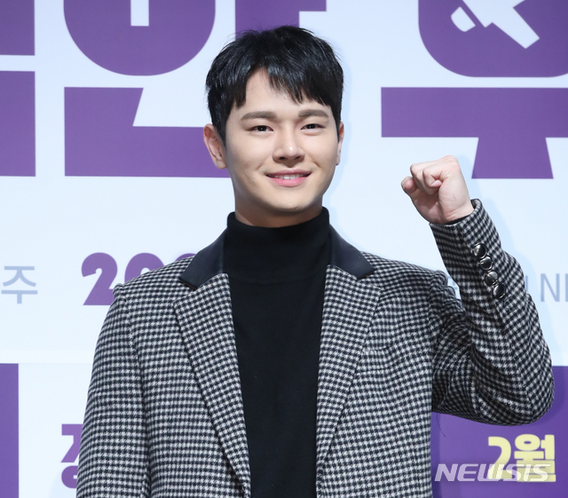 [서울=뉴시스] 조수정 기자 = 영화 '정직한 후보' 배우 장동주가 6일 오전 서울 강남구 CGV압구정에서 열린 제작보고회에서 포즈를 취하고 있다. 영화 '정직한 후보'는 2월 개봉한다. 2020.01.06. chocrystal@newsis.com