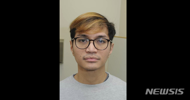 [맨체스터=AP/뉴시스] 영국 맨체스터 형사법원은 6일(현지시간) 130여명의 남성을 성폭행한 인도네시아 출신 레이나드 시나가(사진)에 종신형을 선고했다. 사진은 멘체스터 경찰이 AP통신에 제공한 것. 2020.1.7.