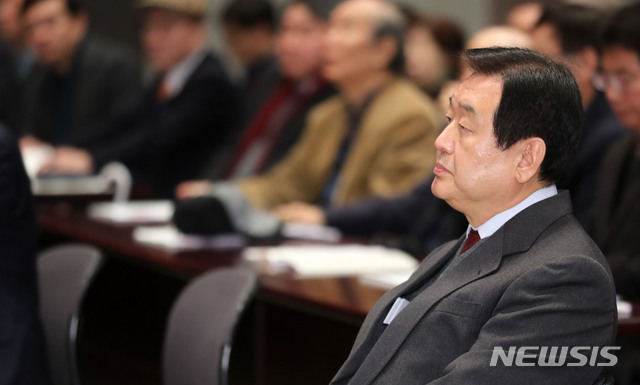 [서울=뉴시스]박주성 기자 = 김무성 자유한국당 의원이 지난 7일 오전 서울 중구 한국프레스센터에서 열린 2020 시민사회 신년회에 참석하고 있다. 2020.01.07. park7691@newsis.com