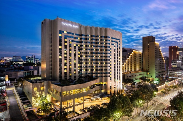 [서울=뉴시스]노보텔 앰배서더 서울 강남 전경