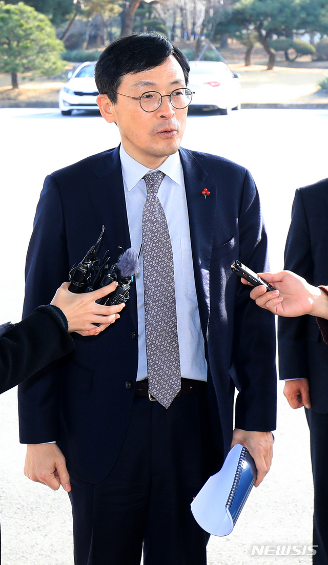 [완주=뉴시스] 김얼 기자= 이호승 청와대 경제수석.pmkeul@newsis.com