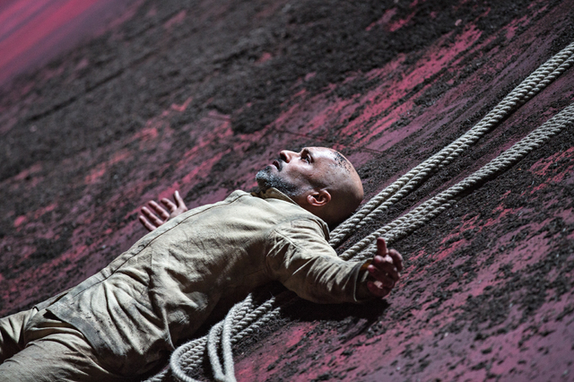 [서울=뉴시스] 아크람 칸 '제노스'. (사진 = Jean Louis Fernandez 제공) 2020.01.19. realpaper7@newsis.com 