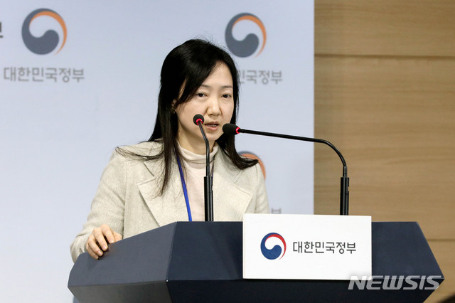 [서울=뉴시스]김병문 기자 = 김연준 금융위원회 과장. 2020.01.21. dadazon@newsis.com