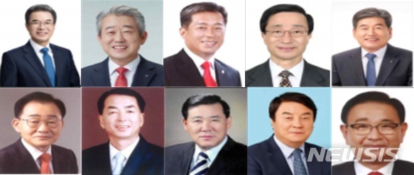 [세종=뉴시스]왼쪽 위부터 이성희(70) 전 경기 성남 낙생농협 조합장, 강호동(56) 경남 합천 율곡농협 조합장, 천호진(57) 전 농협북대구공판장 사장, 임명택(63) 전 경기 화성 비봉농협 외 4개 조합 지도부장, 문병완(61) 전남 보성 농협 조합장, 왼쪽 아래부터 김병국(68) 전 충북 서충주 농협 조합장, 유남영(64) 전북 정읍 농협 조합장, 여원구(72) 경기 양평 양서농협 조합장, 이주선(68) 충남 아산 송악농업협동조합 조합장, 최덕규(69) 전 합천 가야농협 조합장. (사진 = 중앙선거관리위원회 제공)