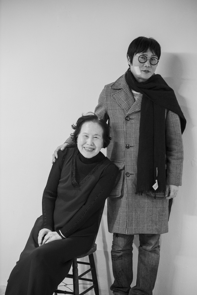 [서울=뉴시스] 박정자, 이충걸. (사진 = 뮤직웰 제공) 2020.01.26. realpaper7@newsis.com 