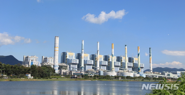 한국남부발전㈜ 하동화력발전소 전경.