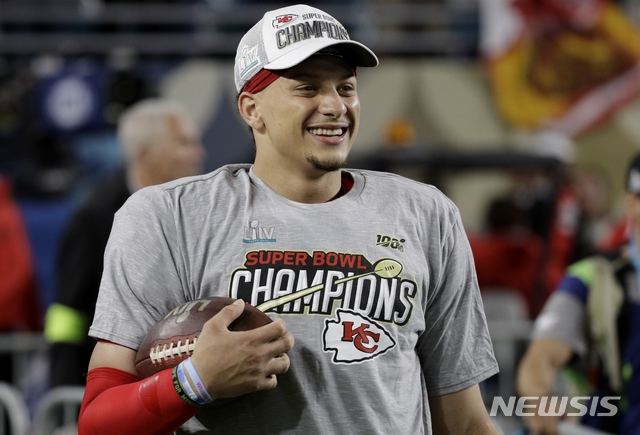 [마이애미=AP/뉴시스]패트릭 마홈스.2020.02.03.