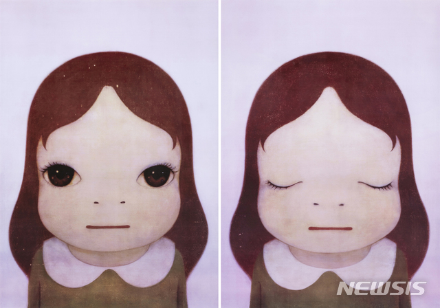 [서울=뉴시스] 요시토모 나라, Cosmic Girl (Eyes Open, Eyes Shut), 2008,오프셋 석판화, each 72×52cm, 2점 (edition of 500), 650만원 시작현재가 700만원(2/4일 기준)