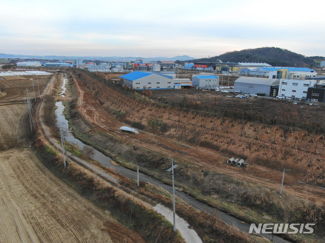 [예산=뉴시스] 충남 예산군 예당일반산업단지 내 미세먼지 차단 숲. (사진=뉴시스 DB). photo@newsis.com