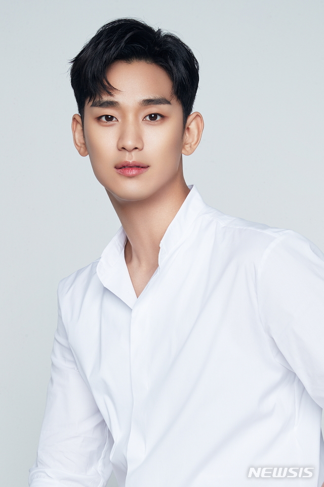 [서울=뉴시스]김수현, tvN '사이코지만 괜찮아'로 공식 복귀. (사진 = 골드메달리스트 제공) 2020.02.07.photo@newsis.com