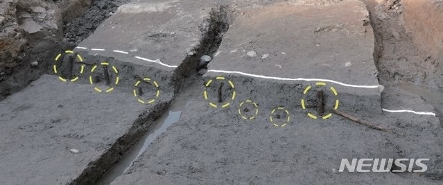 상주읍성 해자 말목 (사진=상주시 제공)