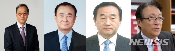 [서울=뉴시스] 왼쪽부터 김신배 포스코 이사회 의장, 배경태 전 삼성전자 부사장, 김치훈 전 대한항공 상무, 함철호 전 티웨이항공 대표이사. 2020.02.13.(사진=법무법인 태평양 제공)