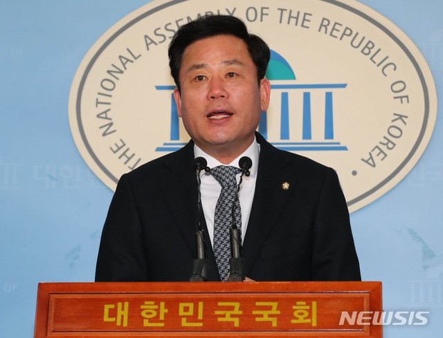 [서울=뉴시스] 장세영 기자 = 송갑석 더불어민주당 대변인. 2020.02.13. photothink@newsis.com