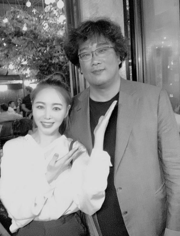 [서울=뉴시스] 이지혜, 봉준호. (사진 = 이지혜 인스타그램 캡처) 2020.02.19. realpaper7@newsis.com 