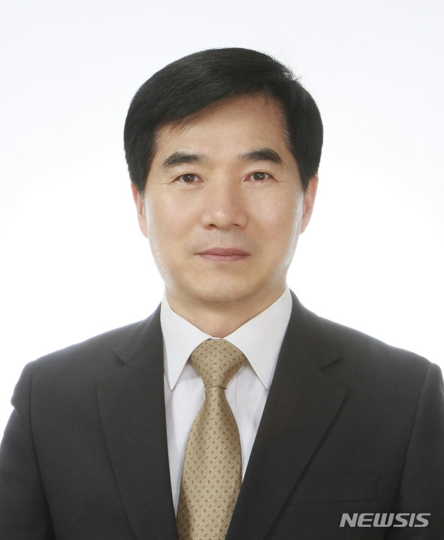 [서울=뉴시스] 강승석 주우한총영사. (사진/외교부 제공) photo@newsis.com