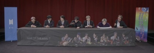[서울=뉴시스] 방탄소년단. (사진 = V라이브 캡처) 2020.02.21. realpaper7@newsis.com 