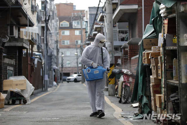 울산 7번 확진자, 중증 요양병원 직원...코호트 격리는 아직 