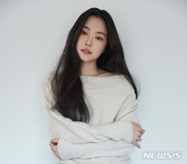 [대구=뉴시스]걸그룹 에이핑크 멤버 손나은.(사진=플레이엠 제공) 2020.02.28. photo@newsis.com 