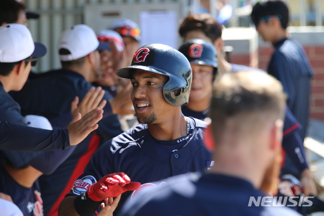 마차도 (사진 = 롯데 자이언츠 제공)