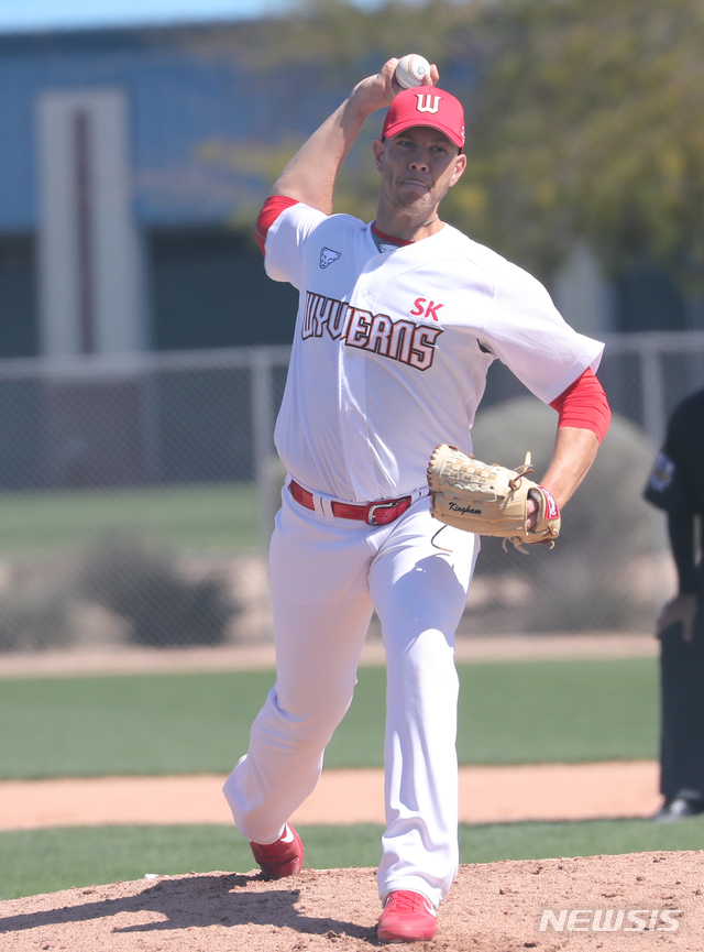 [서울=뉴시스] 프로야구 SK 와이번스의 닉 킹엄. (사진 = SK 와이번스 제공)