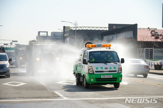 전남 순천시(시장 허석)와 31사단(사단장 소영민), 순천경찰서(서장 노재호), 순천소방서 8일 순천 신대지구 합동 방역.
