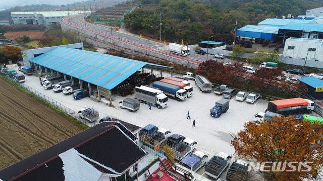 [진주=뉴시스] 진주 가축경매시장 전경.