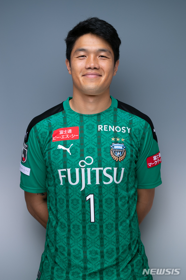 [서울=뉴시스] 일본 J리그 가와사키 프론탈레에서 활약 중인 정성룡 골키퍼. (제공= C2글로벌)