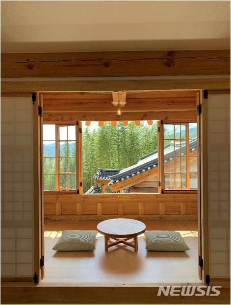 경남 하동군 최참판댁 한옥문화관 별채 방(‘일영재’와 ‘월영재’).