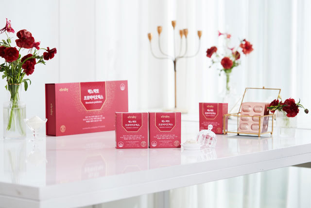 [서울=뉴시스] 휴온스 '엘루비 메노락토 프로바이오틱스'(사진=휴온스 제공)