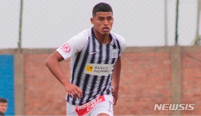 [서울=뉴시스]클루이베르트 아길라르 (사진 = 알리안사 리마 홈페이지 캡처)