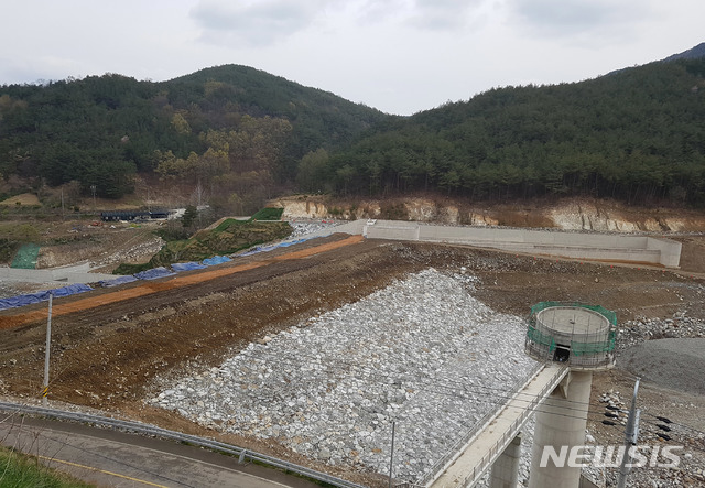 [산청=뉴시스] 산청군 금서면 방곡저수지.